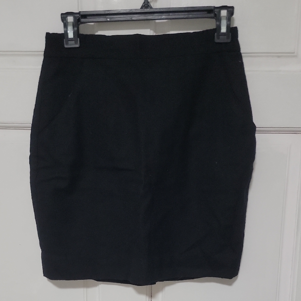 Tinato Made In Hong Kong 100% Wool Limited Edition Classic Black Women's Skirt